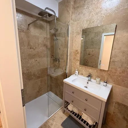 Summerland Apartament